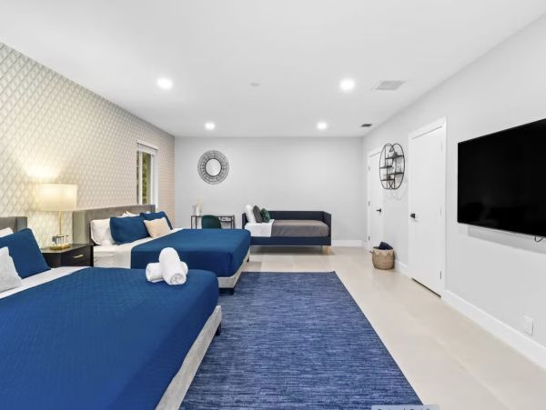 Miami Luxury Villa Rental - Private Pool, Hot Tub & Close to South Beach
